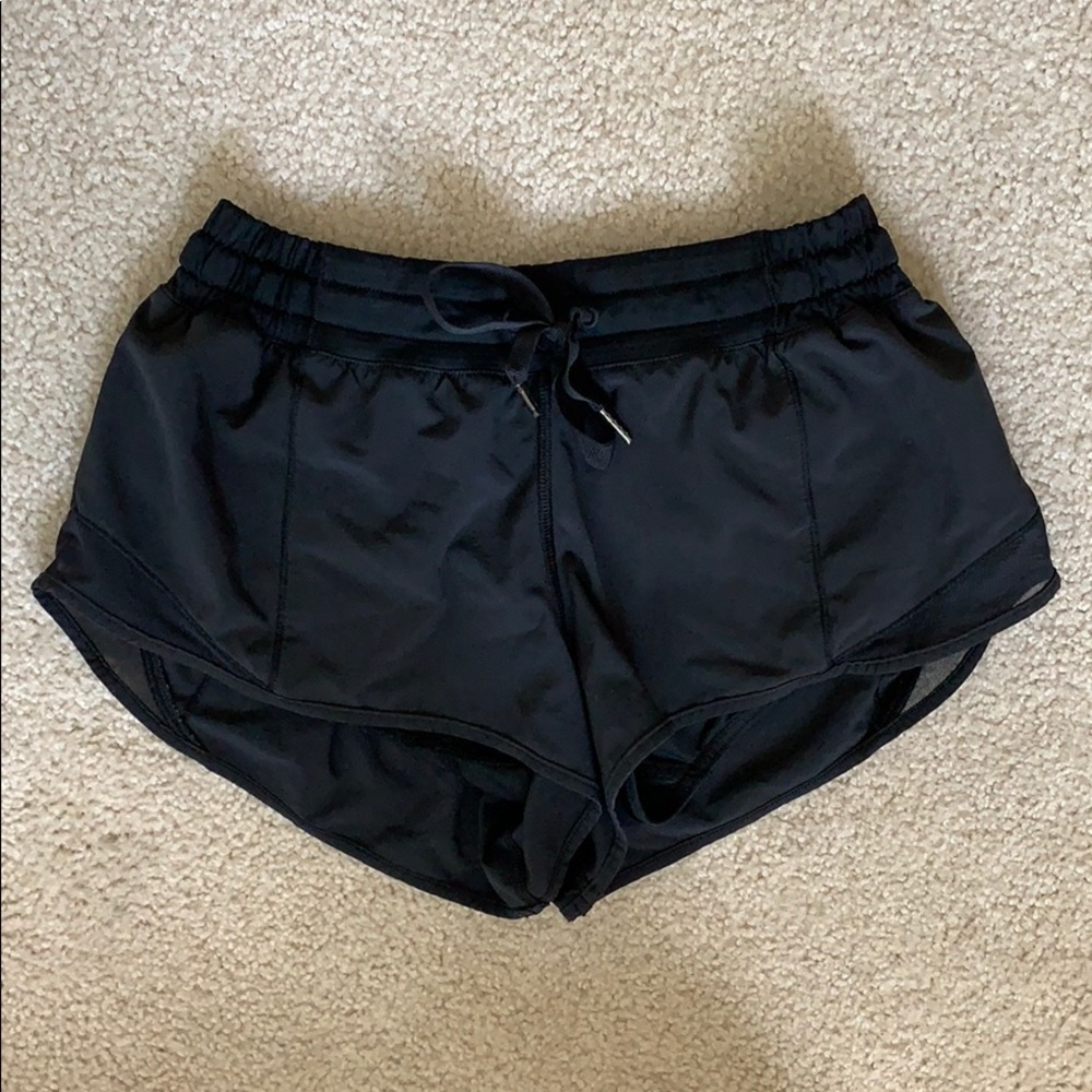 Lululemon black hotty hot shorts